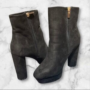 Women's NWB Rouge Faux Suede Boots Black Size 9 Ankle With Side Zip